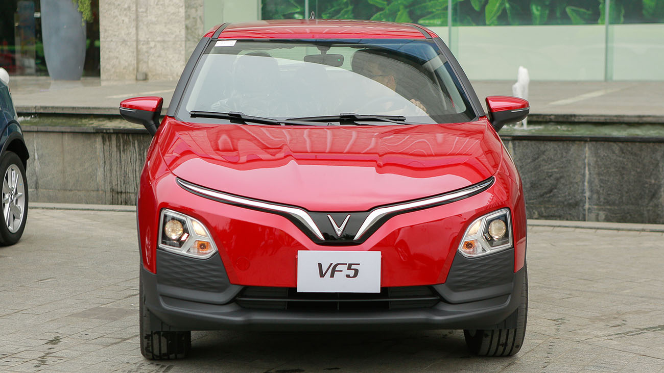 VF5 Màu đỏ - Ảnh 3